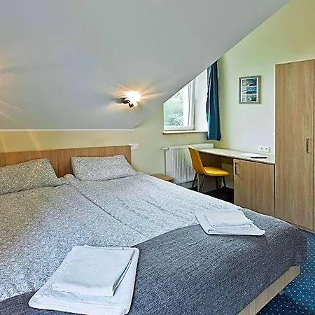 Olkuska 107 A 3* Гдиня